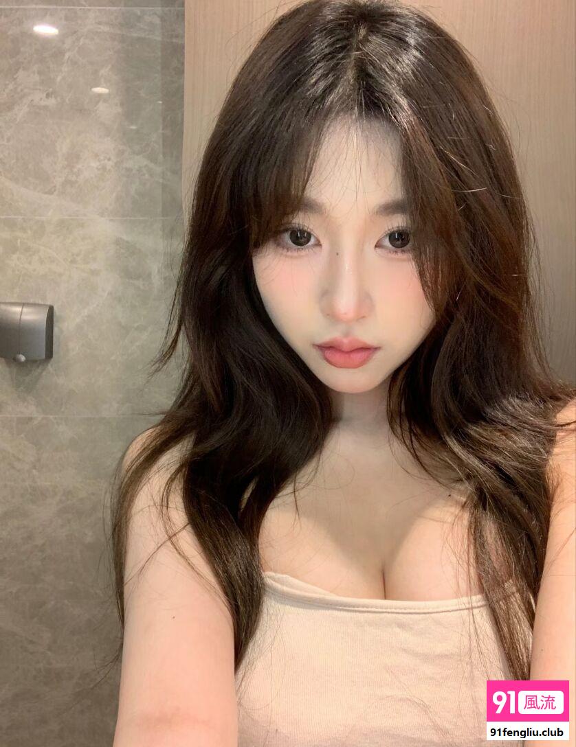 极品巨乳萝莉会潮喷活好水多